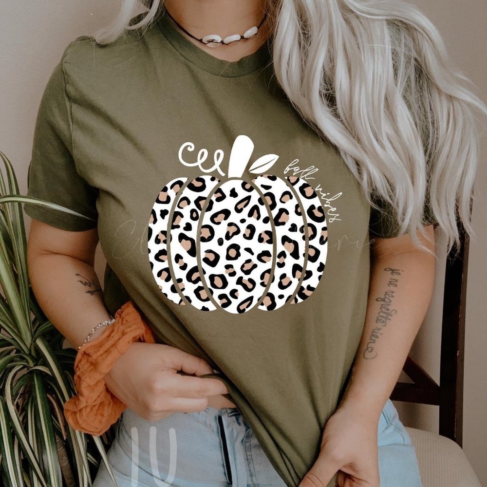 Fall Vibes Leopard Pumpkin Tee